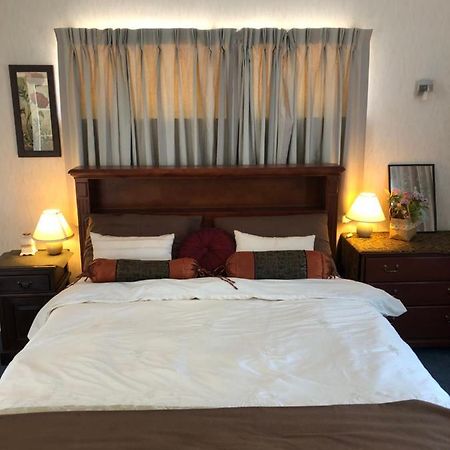 A Cozy Room With It'S Own Privacy Upper Hutt Eksteriør bilde